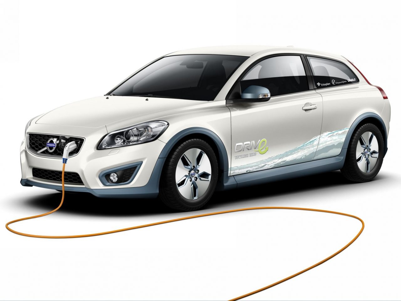 Volvo: ‘De markt is nog niet klaar voor elektrische auto’s’ ...