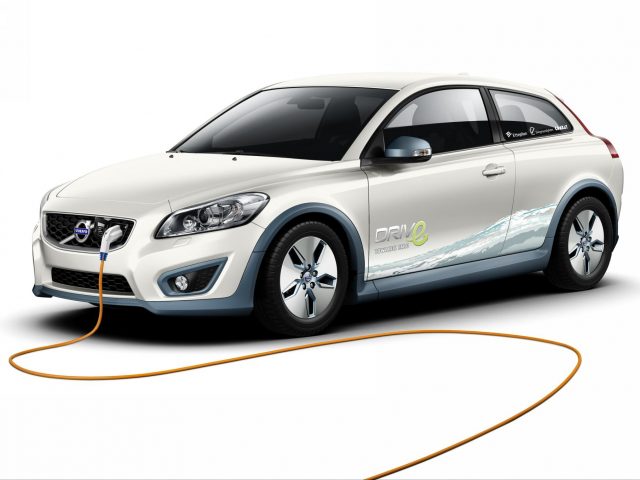 Volvo: ‘De markt is nog niet klaar voor elektrische auto’s’ ...