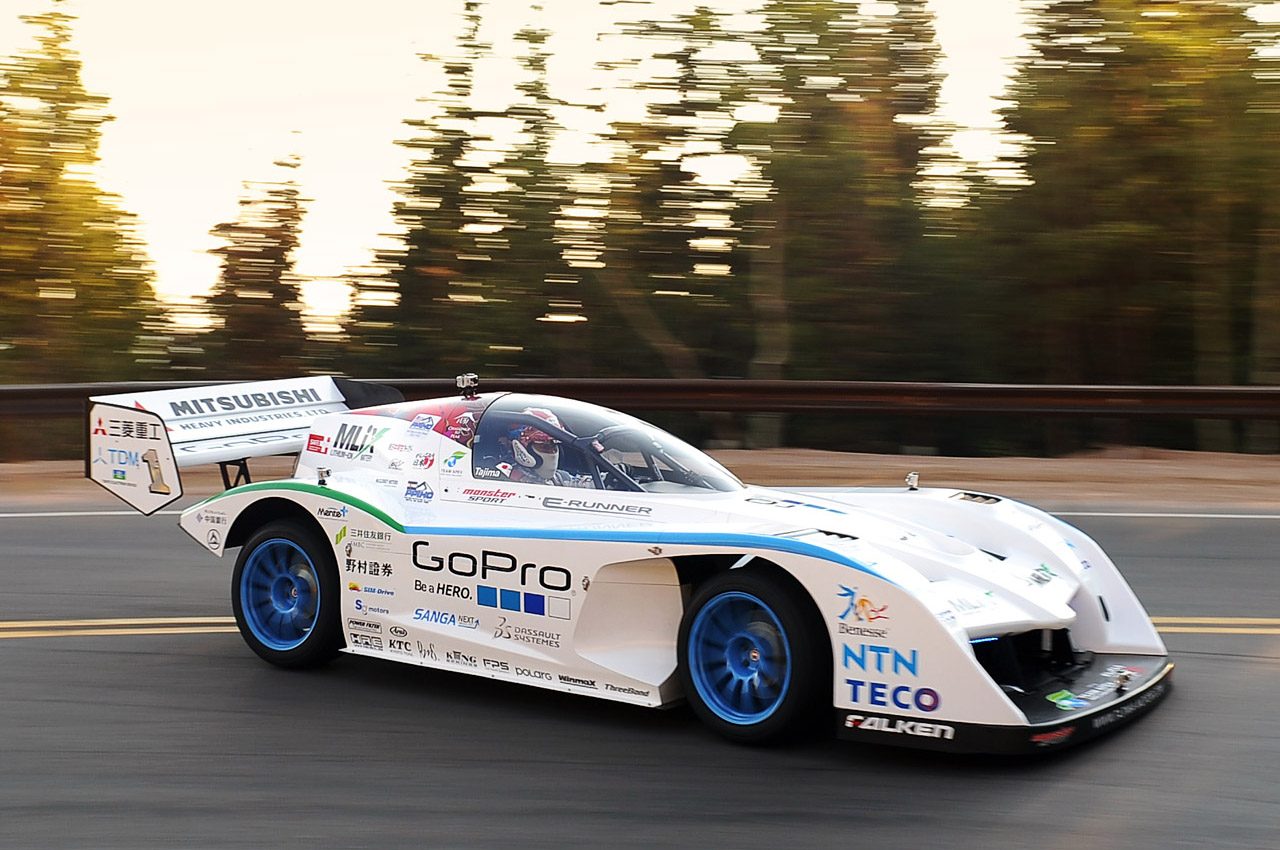 “Monster” Tajima verpulvert Pikes Peak-record ...