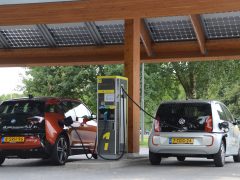 Autoverkoop stijgt, EV-verkoop daalt ...