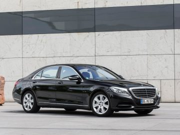 Eerste plug-inhybride van Mercedes-Benz nu te koop ...