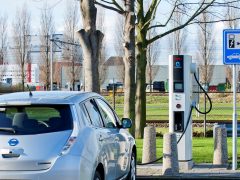 Pomphouders tegen komst snelladers snelweg ...