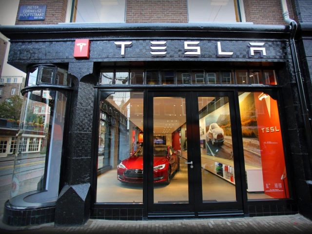 Steunbetuiging voor gratis geld ? ...