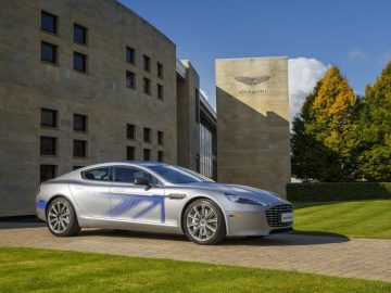 Over twee jaar elektrische Aston Martin RapidE ...