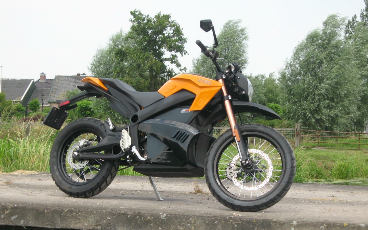 Fluisterstil motorrijden met de elektrische Zero DS ZF 11.4 ...