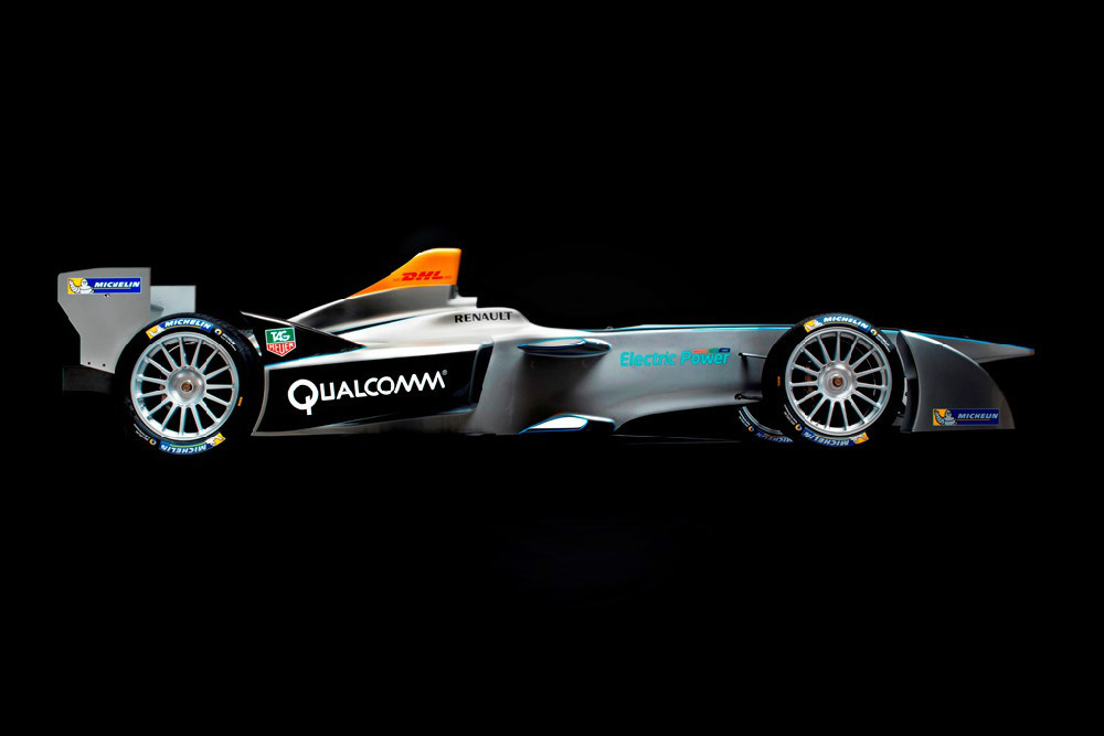 Lekker racen door de stad met de Spark renault SRT_01E ...
