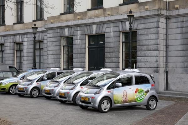 Elektrische taxi’s: tromgeroffel en klucht ...