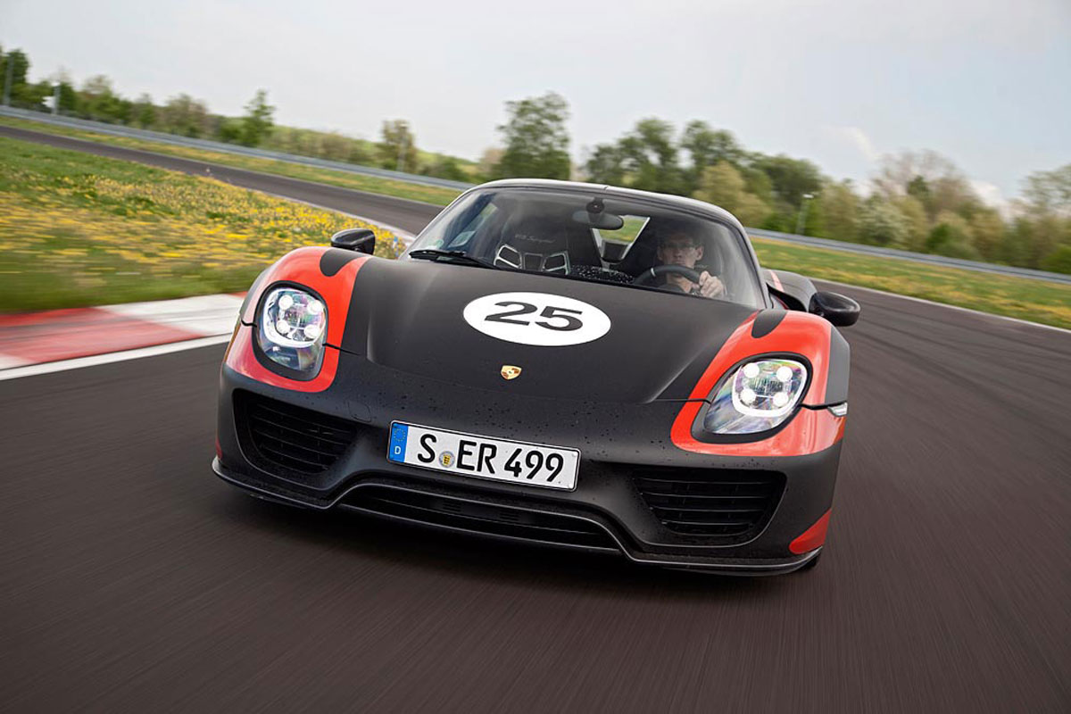 Plug-in hybride Porsche 918 Spyder klaar voor de weg ...