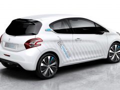 Peugeot Hybrid Air rijdt op lucht ...