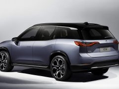 Nio ES8
