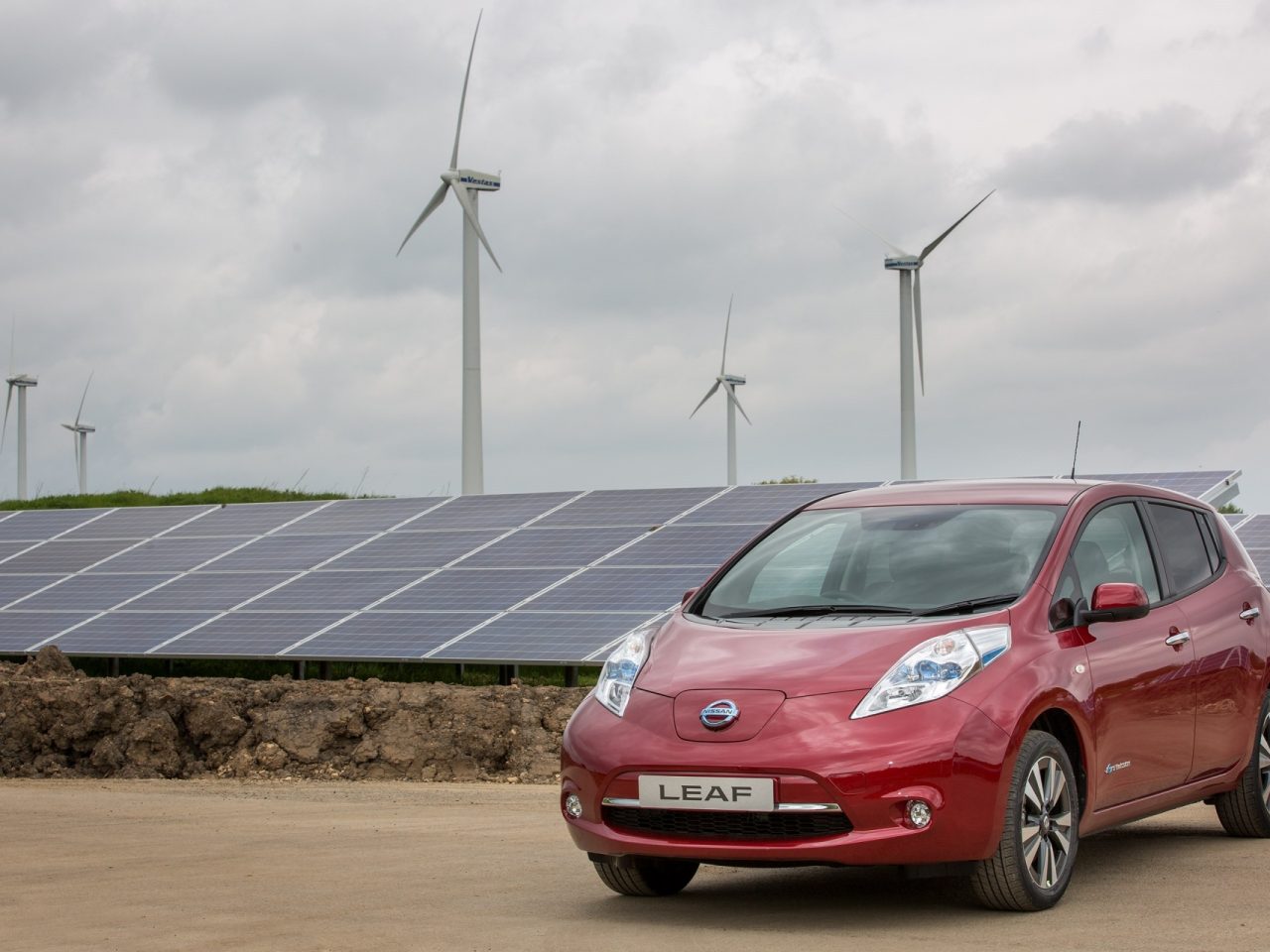 Nissan fabriek Sunderland heeft een zonnenpanelenpark ...