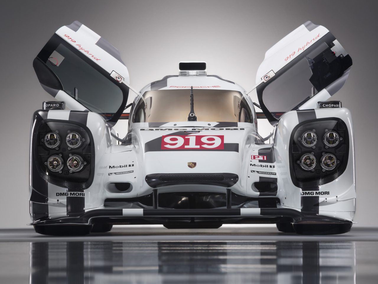 Porsche keert terug naar Le Mans met hybride raceauto ...