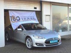 Tesla-taxi voor TBO Texel ...