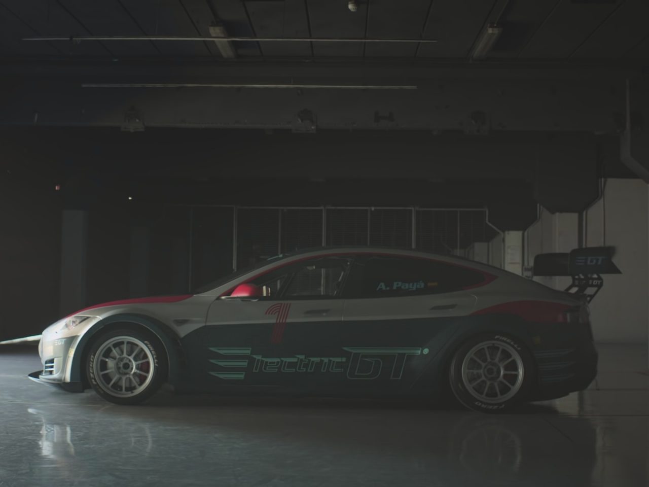 Tesla Model S P85+