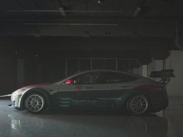 Tesla Model S P85+