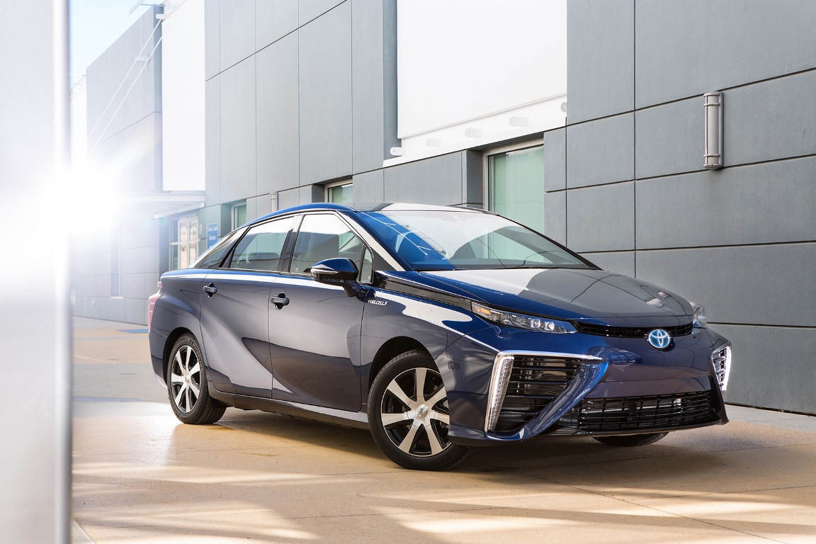 Toyota van de toekomst heet Mirai ...