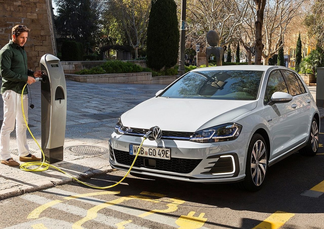 Volkswagen Golf GTE