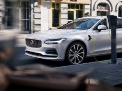 Verkoop plug-in hybrides stort in ...