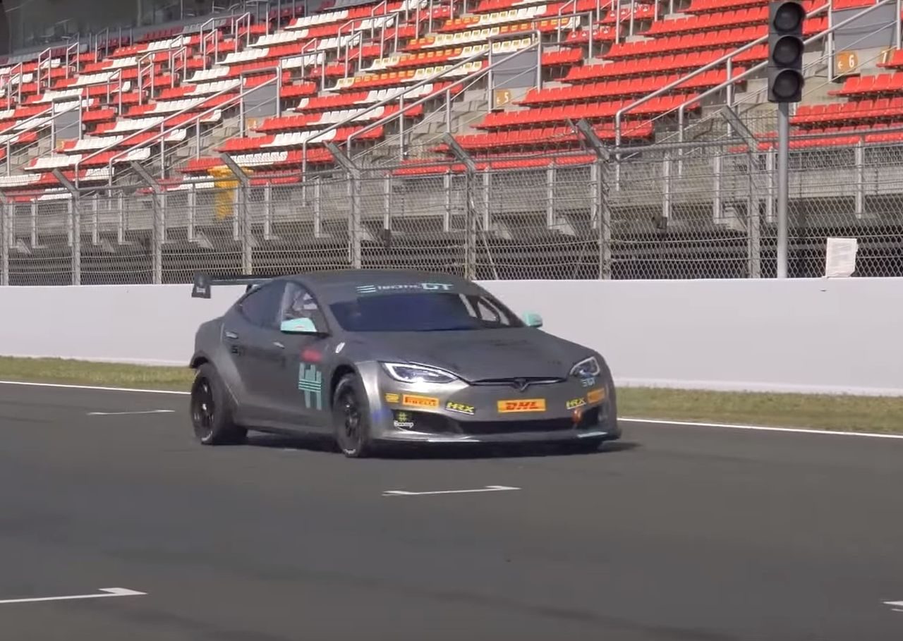 Tesla Model S GT raceauto