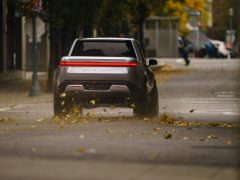 Rivian R1T en R1S: Elektrische mastodonten uit Amerika ...