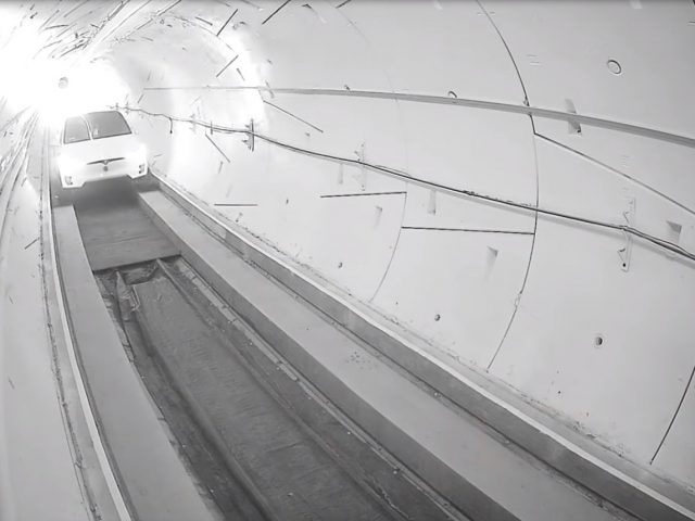Elon Musk onthult de eerste Dugout Loop ...