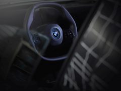 Dit stuurwiel zit in toekomstige BMW’s ...