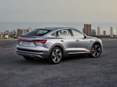 Audi e-tron ook als Sportback in coupévorm ...