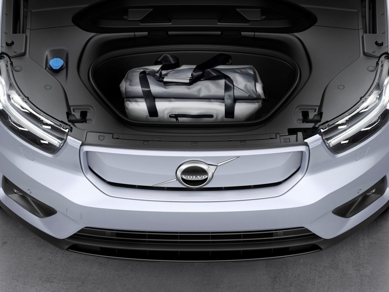 Hagelnieuwe assemblagelijn voor batterijen in Volvo-fabriek Gent gereed ...