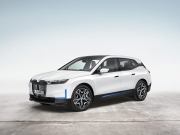 BMW iX komt als xDrive40 en xDrive50: prijzen en details! ...