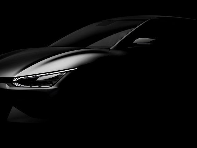 Dit zijn de eerste beelden van de elektrische Kia EV6 ...