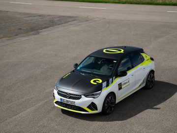 Geef je Opel Corsa-e de looks van een Corsa-e Rally ...