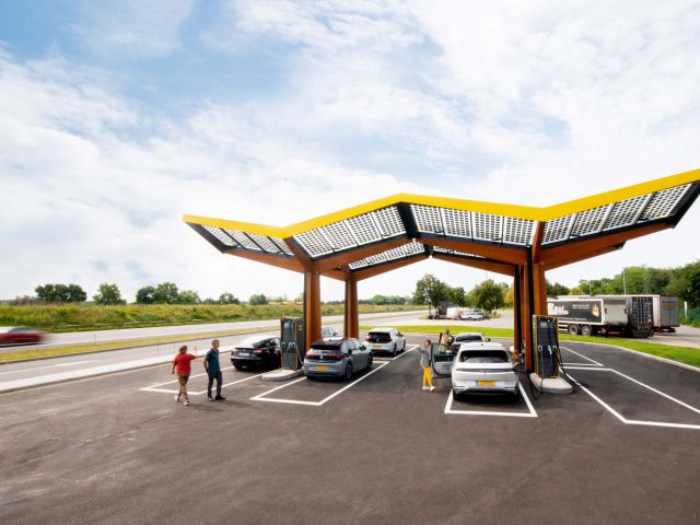 Tarief Fastned naar 0,69 per kWh ...