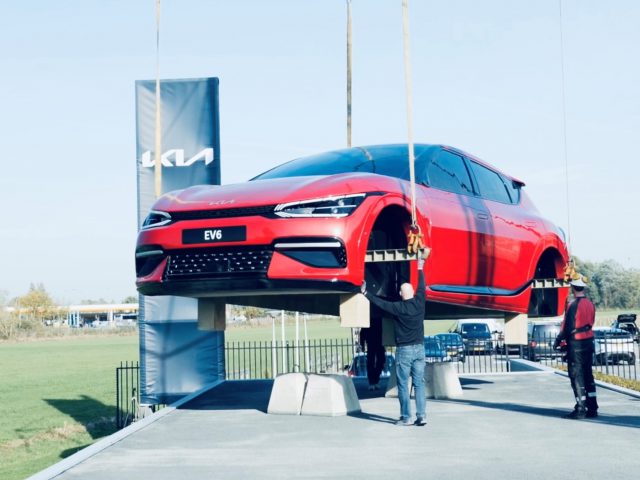 Deze Kia EV6 is 9,5 meter lang, staat in Nederland! ...