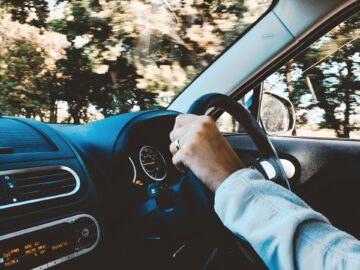 Rijd goedkoper: zo verlaag je moeiteloos je autopremie ...